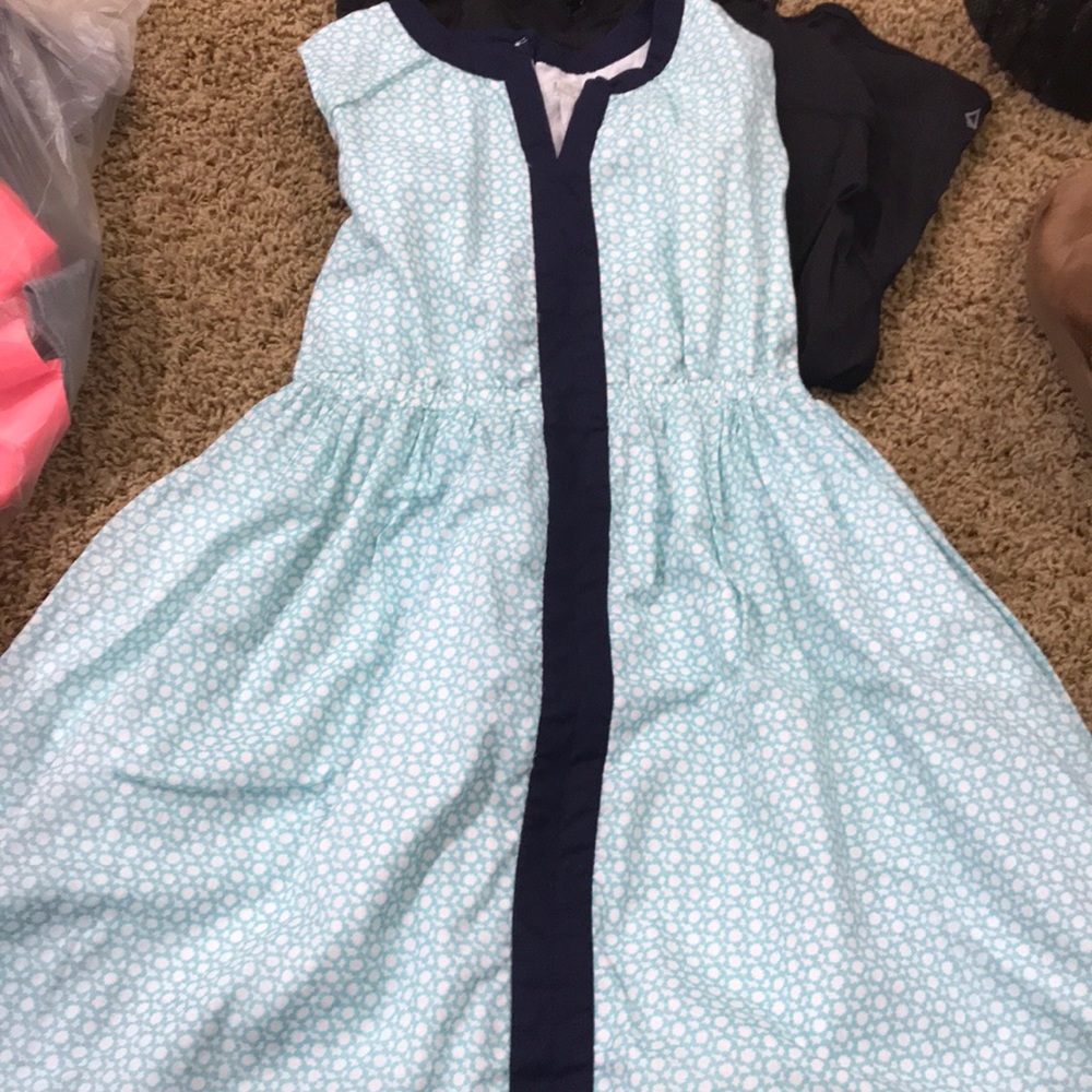 Girls dress.